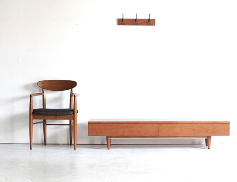 ACME 木製テレビ台 引き出し付き ACME 木製テレビ台 引き出し付き ACME 木製テレビ台 引き出し