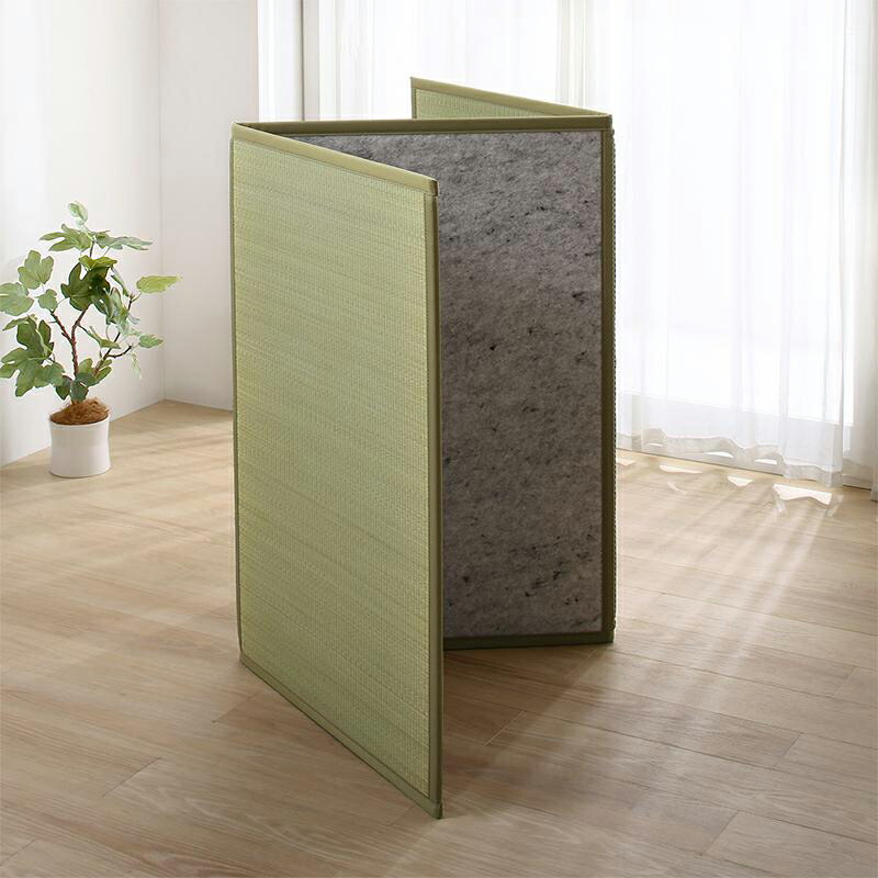 商品名 Gfrグラスラグマット 畳マット 1 210cmカラー グリーン色生産国 安心の 国産 日本製主素材 九州産い草防菌 防臭 消臭 吸湿 調湿 国産畳ならではの多機能畳ラグ三つ折り 6サイズご用意 セミダブルサイズ Onpointchiro Com