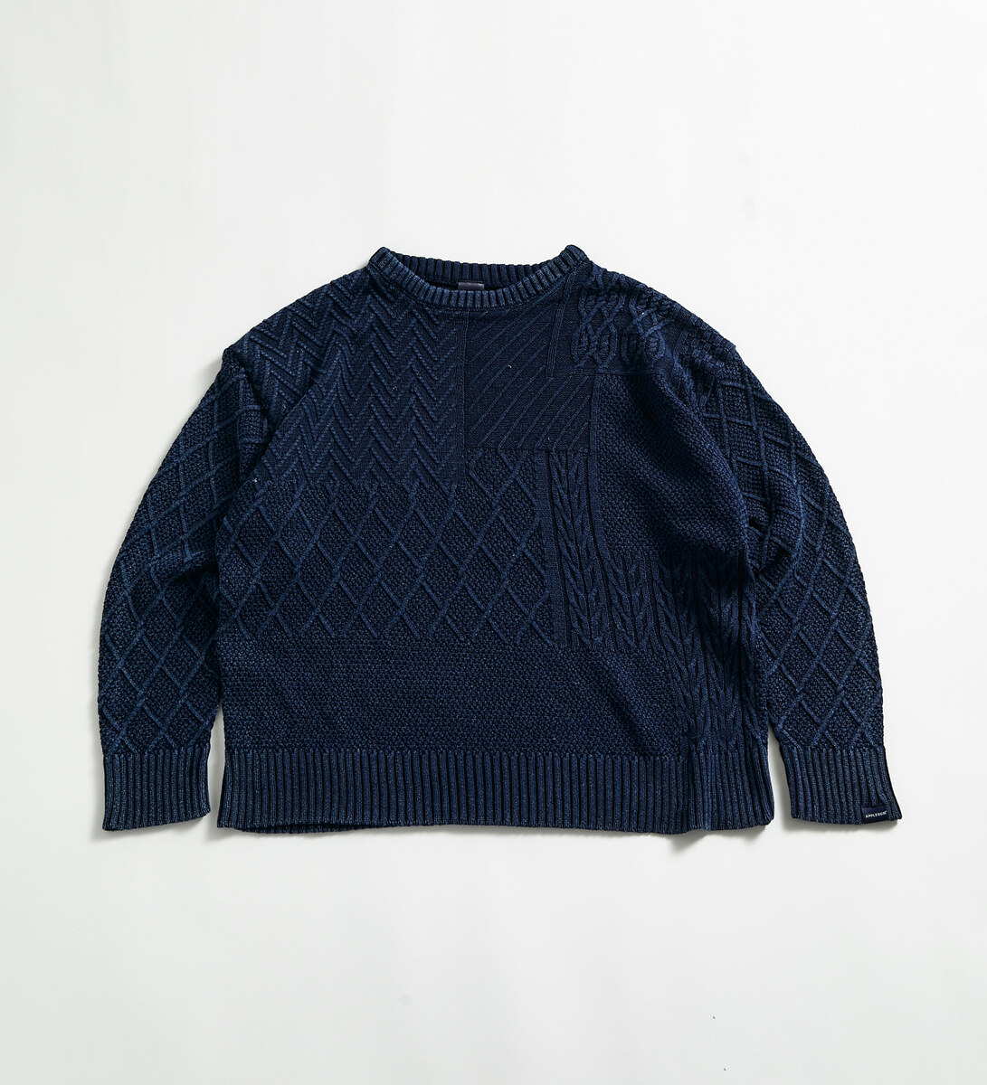 楽天市場】【公式・正規取扱】 HUF ハフ TRIBAL CREWNECK SWEATER