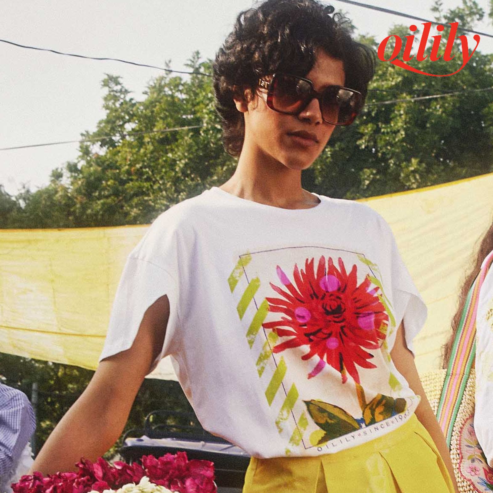【正規品 オイリリー】ブランド レディース Tシャツ クルートップ 花柄 Flaming Symbols 白 花  【S26WJE4010】