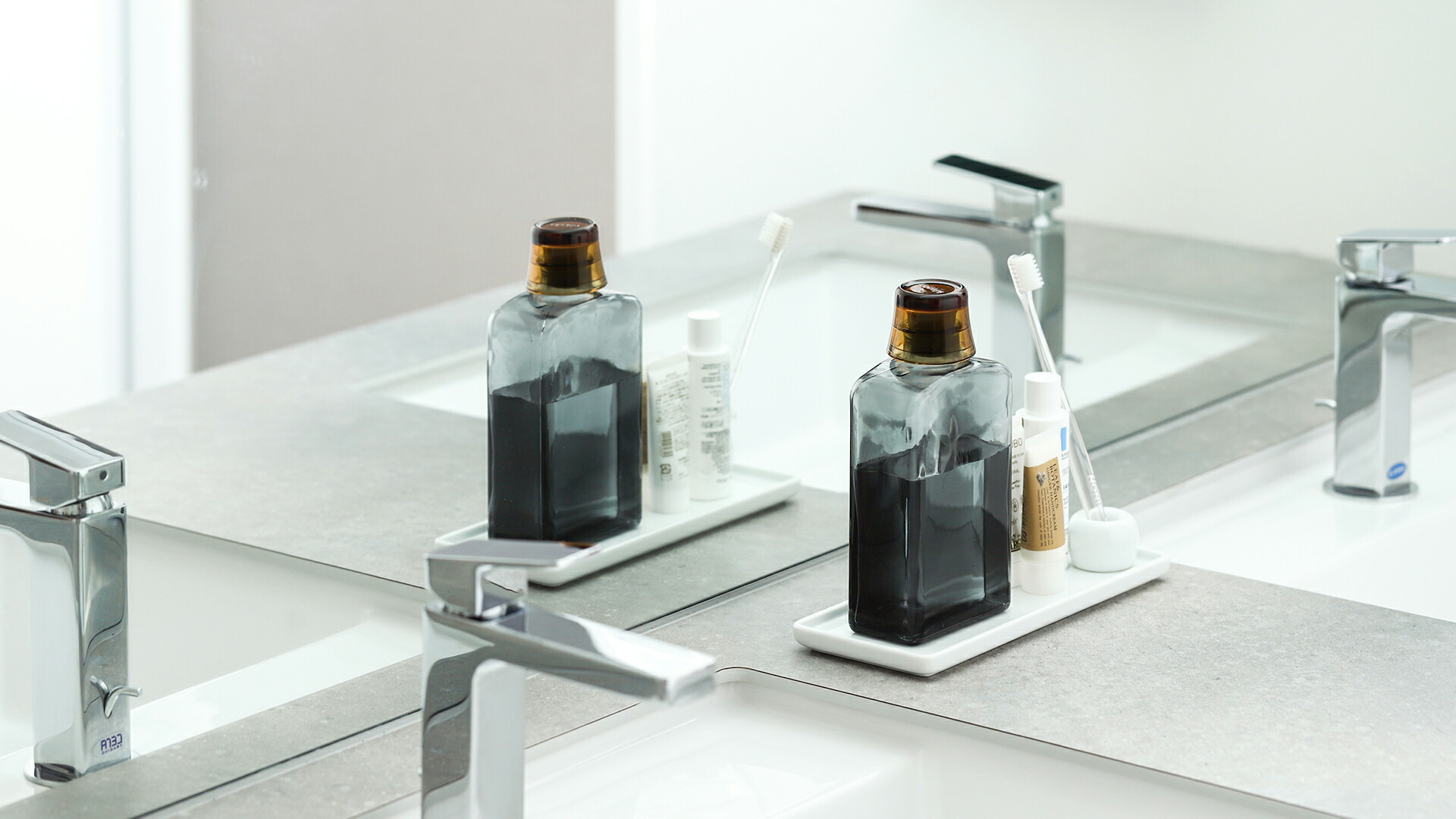 最大79 Offクーポン イデアコ マウスウォッシュ マウスウォッシュボトル 詰め替えボトル おしゃれ カップ コップ 詰め替え容器 洗口液 液体ハミガキ 詰替え瓶 400ml 歯みがき 口臭ケア 歯磨き オーラルケア デンタルケア ガラス 洗面所 洗面台 シンプル Ideaco Mouth Wash