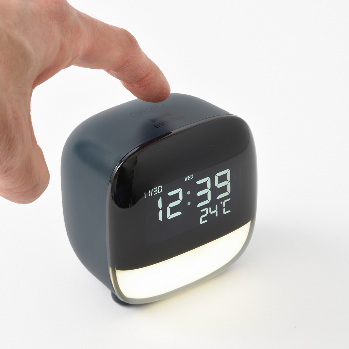 置き時計 LEDライト デジタル 時計 目覚まし 卓上時計 温度表示 日付 緑