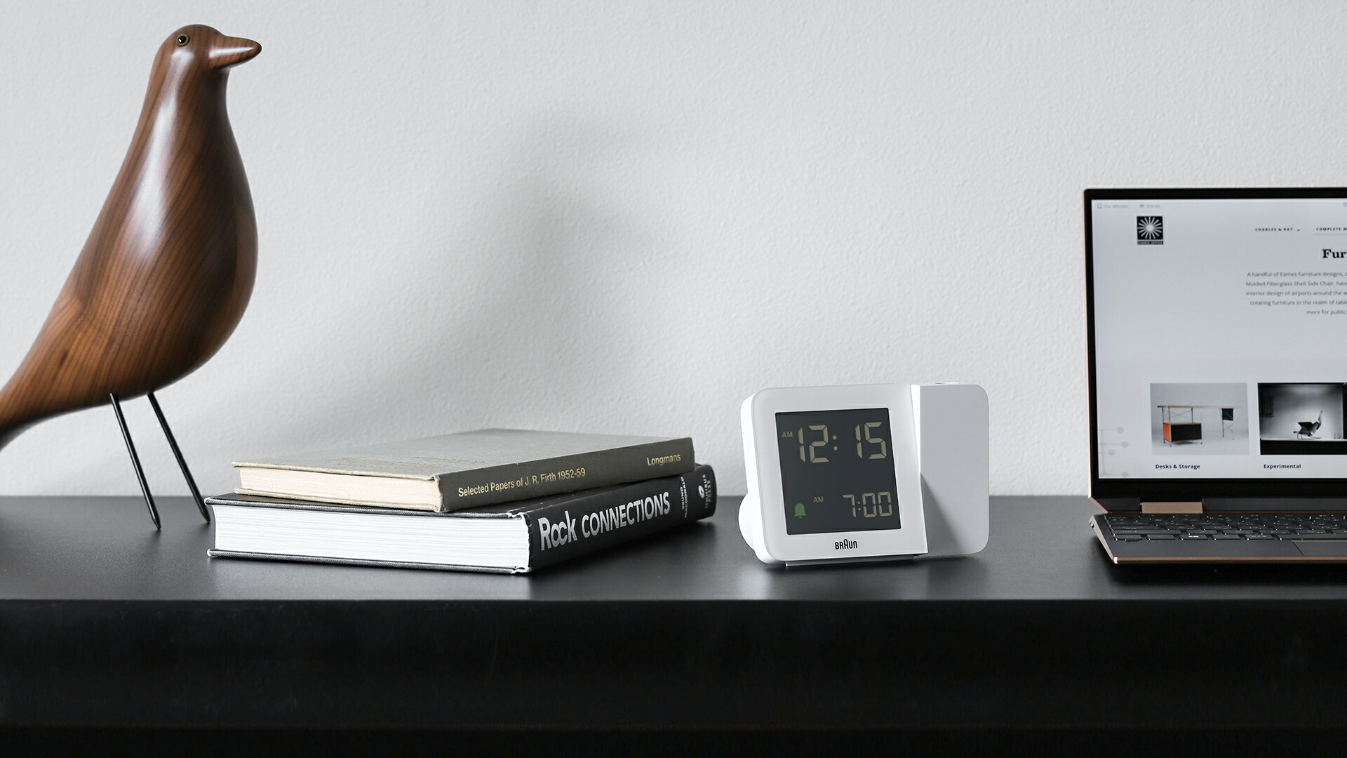 限定セール ブラウン 正規品braun 置き時計 デジタル プロジェクター 時計 プロジェクタークロック 置時計 デジタル時計 目覚まし時計 スヌーズ アラームクロック アラーム 寝室 おしゃれ シンプル ブラック ホワイト Braun デジタルプロジェクションクロック 15