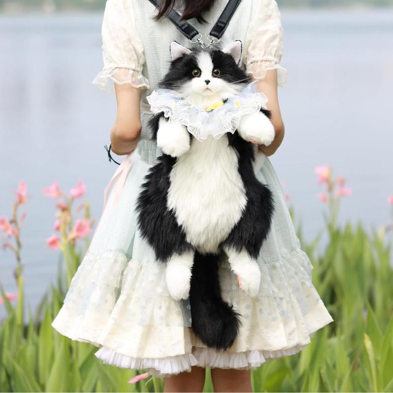 Chongker 猫ぬいぐるみ 本物そっくり - リアルな猫型リュック、手作り、猫のぬいぐるみペット、可愛らしい外観、適切な容量、素敵なアクセサリー、黒猫リュック｜RoothouseStore