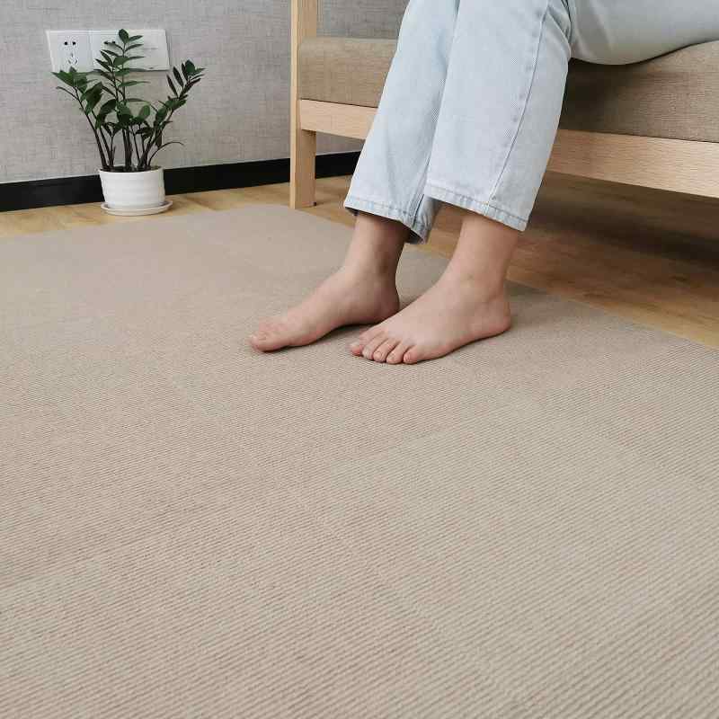 タイルカーペット 40枚セット 大判サイズ 45*45cm BITTOP ジョイントマット ズレない 洗えるタイルマット 抗菌防臭 吸着窓ぴたシート 防音 滑り止め 足腰負担軽減 吸着タイプ 床暖房対応 傷や汚|RoothouseStore