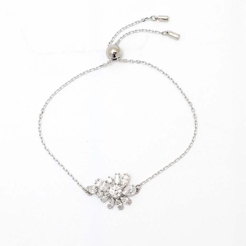 【 在庫一掃セール対象商品 】スワロフスキー ブレスレット レディース シルバー シンプル SWAROVSKI 5644684 Gema（昨年比でよりお得に販売中）