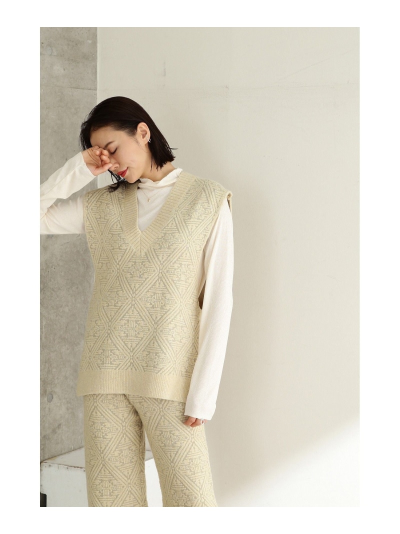 【SALE／30%OFF】幾何学パターンニットベスト ROSE BUD SELECT ローズバッド ジャケット・アウター 余分の物のジャケット・アウター 黄色 青み【RBA_E】【貨物輸送無料】[ Fashion]