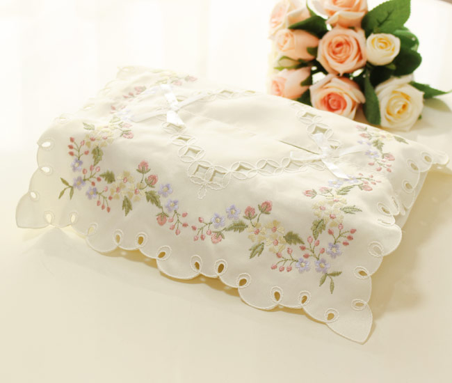 楽天市場】ティッシュカバー レース 刺繍 おしゃれ 薔薇のカットワーク