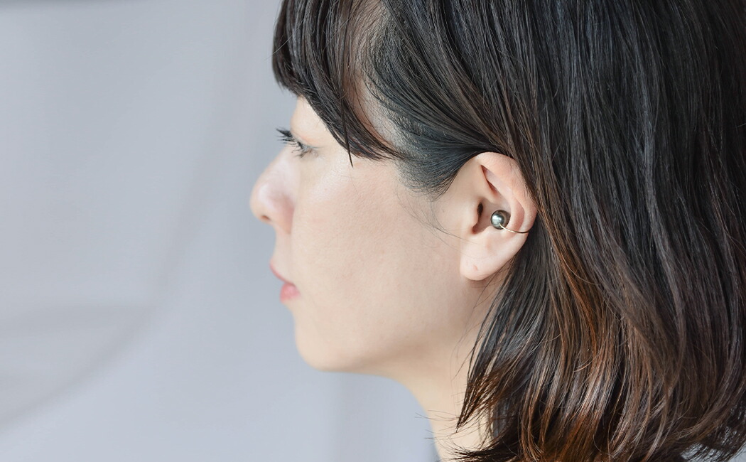 イヤーカフ パール 18k 黒蝶 ゴールド 片耳用 18金 K18 大ぶり 真珠 18k メンズ ブラックシンプル レディース イヤカフ