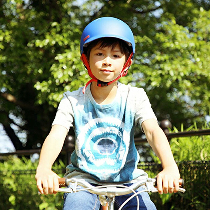 送料込 Bern ヘルメット Bandito ストライダー スケボー Bmx ブレイブボード キックバイク 子供用 キッズ 子供 小学生 男の子 女の子 孫 自転車 自転車用 入学祝い ペダルなし自転車 かっこいい かわいい 誕生日プレゼント お祝い おすすめ ブランド 人気 Fucoa Cl