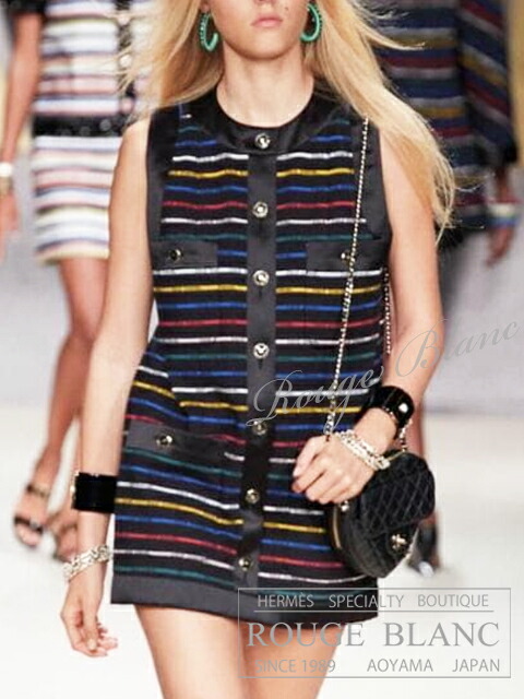 シャネル 22S 表着 衣裳 黒いこと×マルチ色つや ＃36 曳き船付 P72506 【新品】CHANEL Tunic dress【NEW】