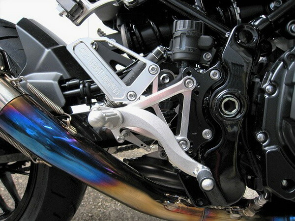 Z250 トリックスター レーシングスリップオンマフラー ショット