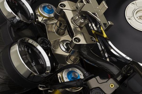 【MOTO CORSE】モトコルセ MCBLT0246 CNC ビレット アルミニウム ステアリング トリプルクランプ トップブリッジ for Kawasaki Z900RS バイク 126,450円