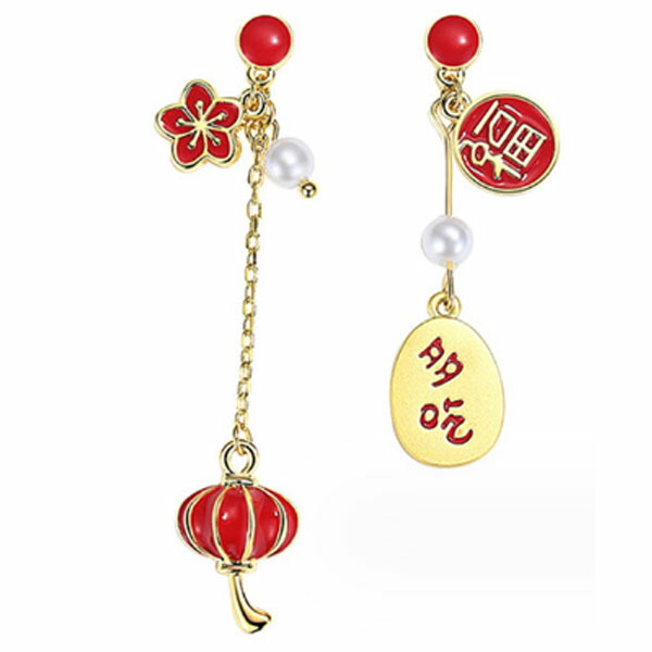 楽天市場】恭喜発財ピアス 赤 ネコポス便なら【送料無料