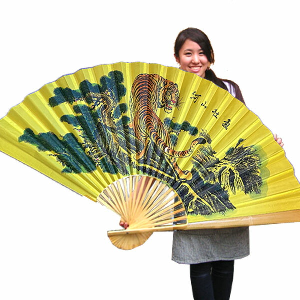 楽天市場】B級品 巨大中華掛け扇子（真赤梅） 【送料無料】（沖縄1,000
