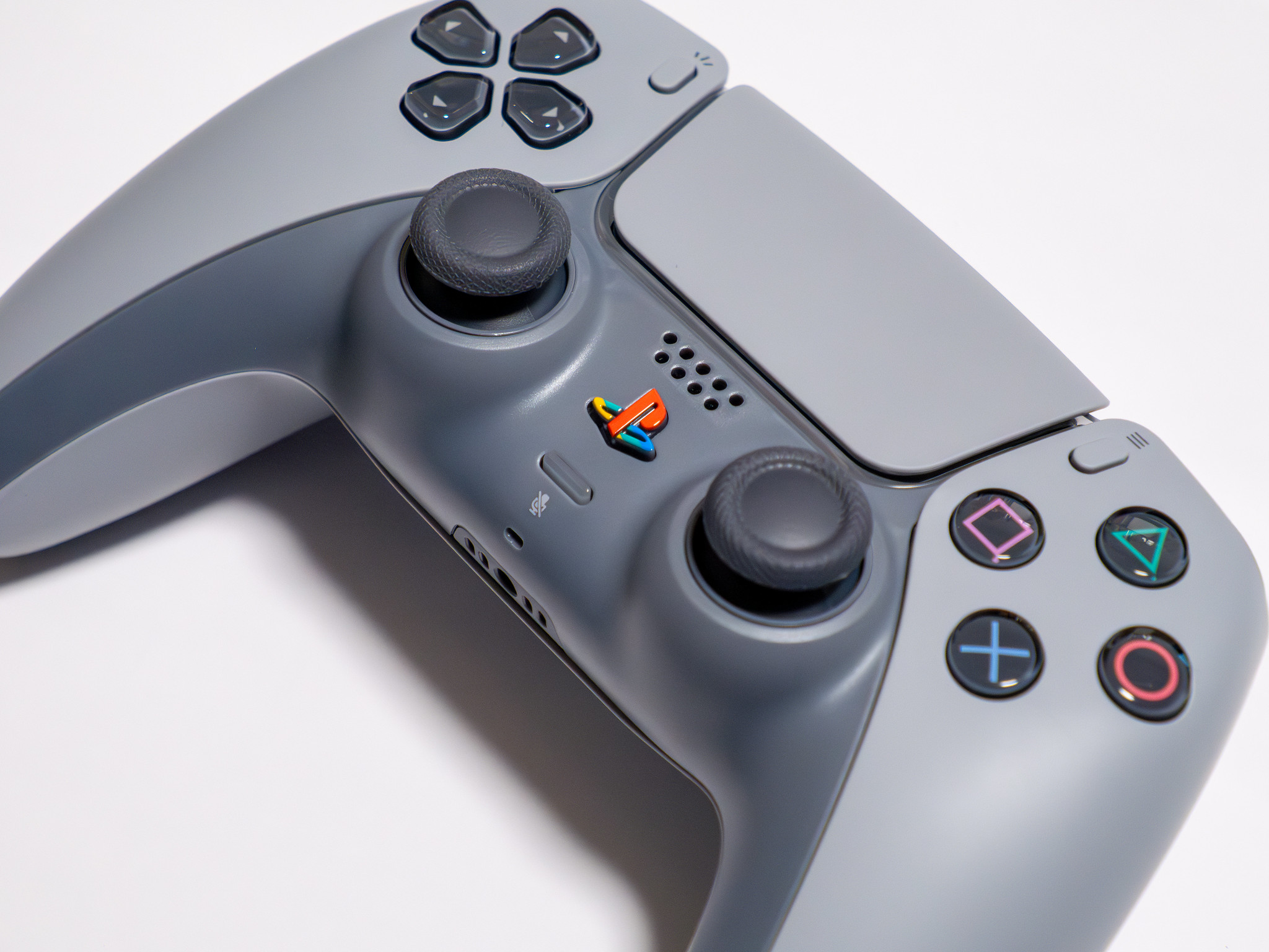 30周年アニバーサリー リミテッドエディション　ワイヤレスコントローラー　1個 楽天市場】【期間限定値下げ品】 DualSense® ワイヤレス