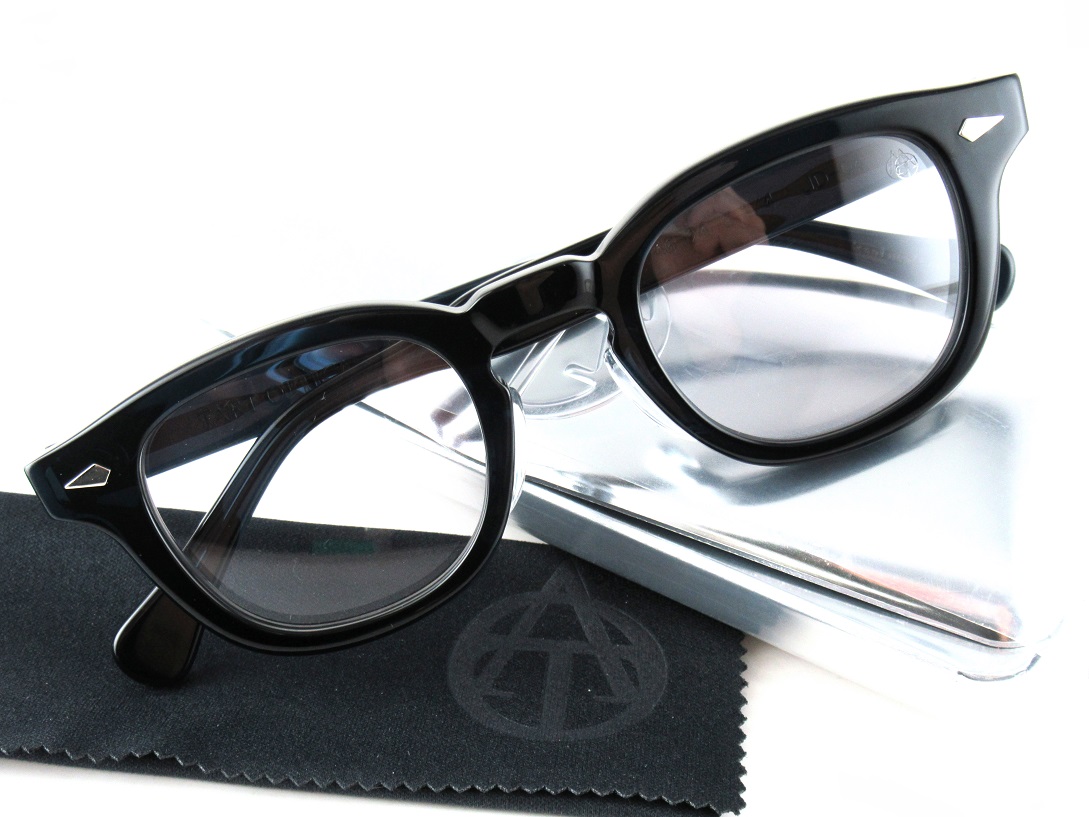 タートオプティカルJD-44用クリップオンサングラス TART OPTICAL ARNEL® JD-04専用 クリップオンサングラス | Glass