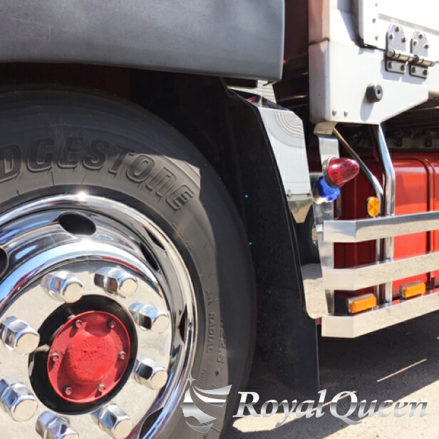 楽天市場 送料無料 Udtrucks Ud クオン ステンレス マッドガード 鏡面 磨き 1000 トラック デコトラ パーツ トラック用品 Quon Royalqueen Royal Queen