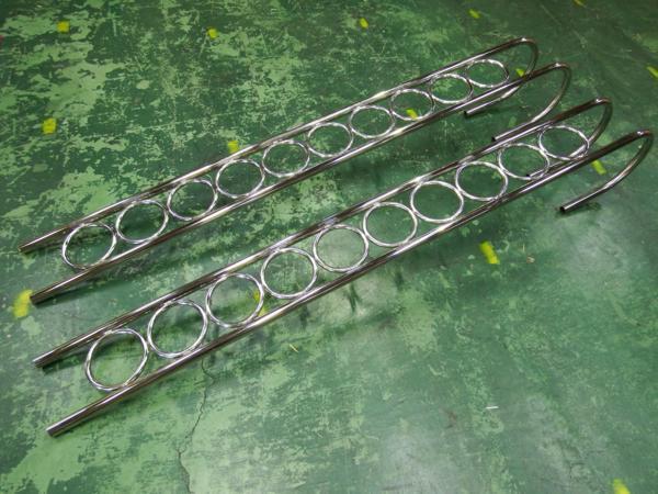 大型商品【汎用 極太 パイプ 32Φ 全長2170mm 梯子 ハシゴ 10連 大型タイプ1】はしご トラック デコトラ パーツ トラック用品 ステンレス RoyalQueen【RQLD2】 46,530円