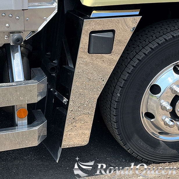 【送料無料】【少し訳あり♪三菱ふそう 新型 23スーパーグレート ステンレス センサー付き車両用 ロングマッドガード 鏡面 磨き#1000】FUSO スパグレ トラック デコトラ パーツ トラック用品 RoyalQueen【RQMG15F】｜Royal Queen