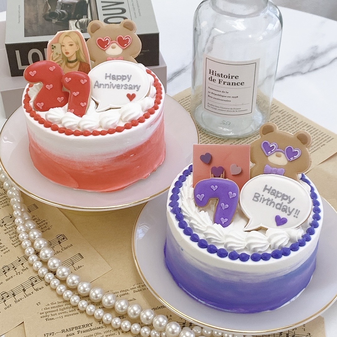 サングラスくまちゃんのお祝いケーキ 6号（18cm） 【 アイシングクッキー プリントチョコ 写真ケーキ センイルケーキ かわいい おしゃれ お祝い 記念日 インスタ映え ケーキ スイーツ プリントケーキ おもしろ ケーキ サプライズ ケーキ ギフト プレゼント 贈り物 】