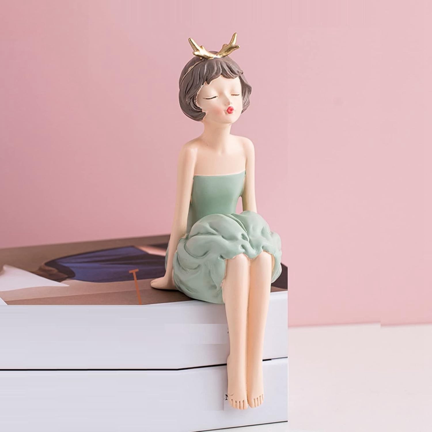 デイパレ 装飾的な彫刻 現代の女の子の樹脂の置物彫刻の装飾品デスクトップの装飾｜デイリーパレット店