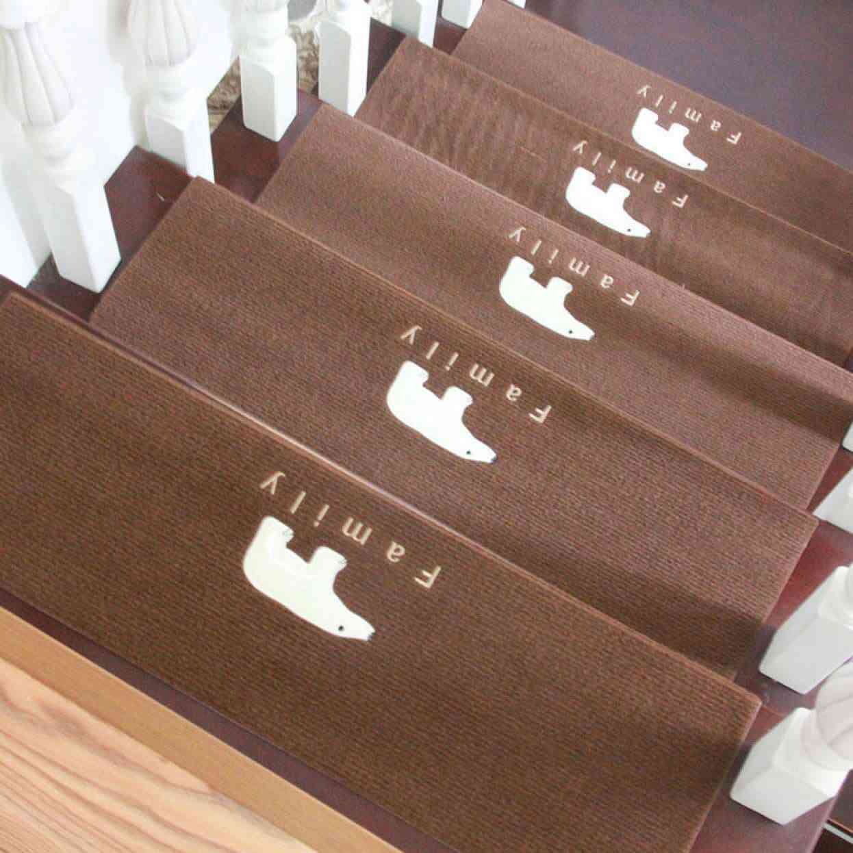 上がり段引っ敷き 15枚書き割り 座布団 蓄光 珈琲色C 夜行性 光る 痛いところ 安全性のある 愛玩動物 傷がつかない 通路 洗える 今めかしい 上滑り打ちきり すべらない 室内装飾 上滑り打ちきり 防音 ズレない 55*22