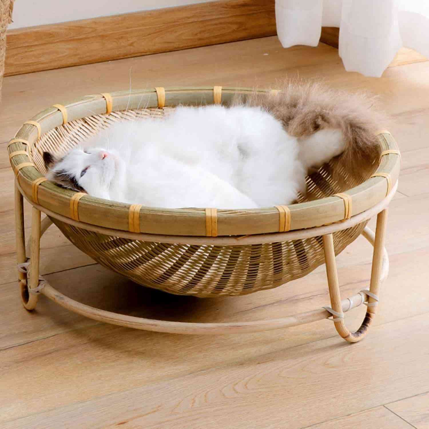 竹編み ペットベッド 猫用ハウス ラタン 手編み 天然素材 ペットハウス クール 猫ベッド 犬ベッド 小型犬 夏用 通気性 ひんやり ござ 洗える 耐噛み 犬猫兼用寝床 籐ベッド ペット休憩所 四季通
