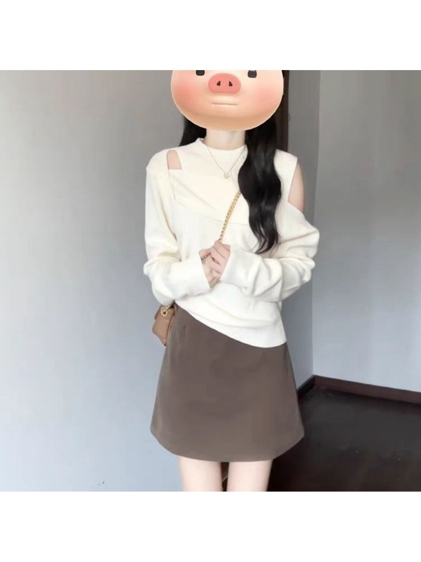 【肩見せデザイン】 ニット セーター レディース トップス 肩出し オープンショルダー 穴あき 変形 アシンメトリー 長袖 クルーネック プルオーバー ニットソー カットソー 柔らかい 伸縮性 ストレッチ ゆったり 体型カバー 着痩せ 細見え 大人可愛い カジュアル
