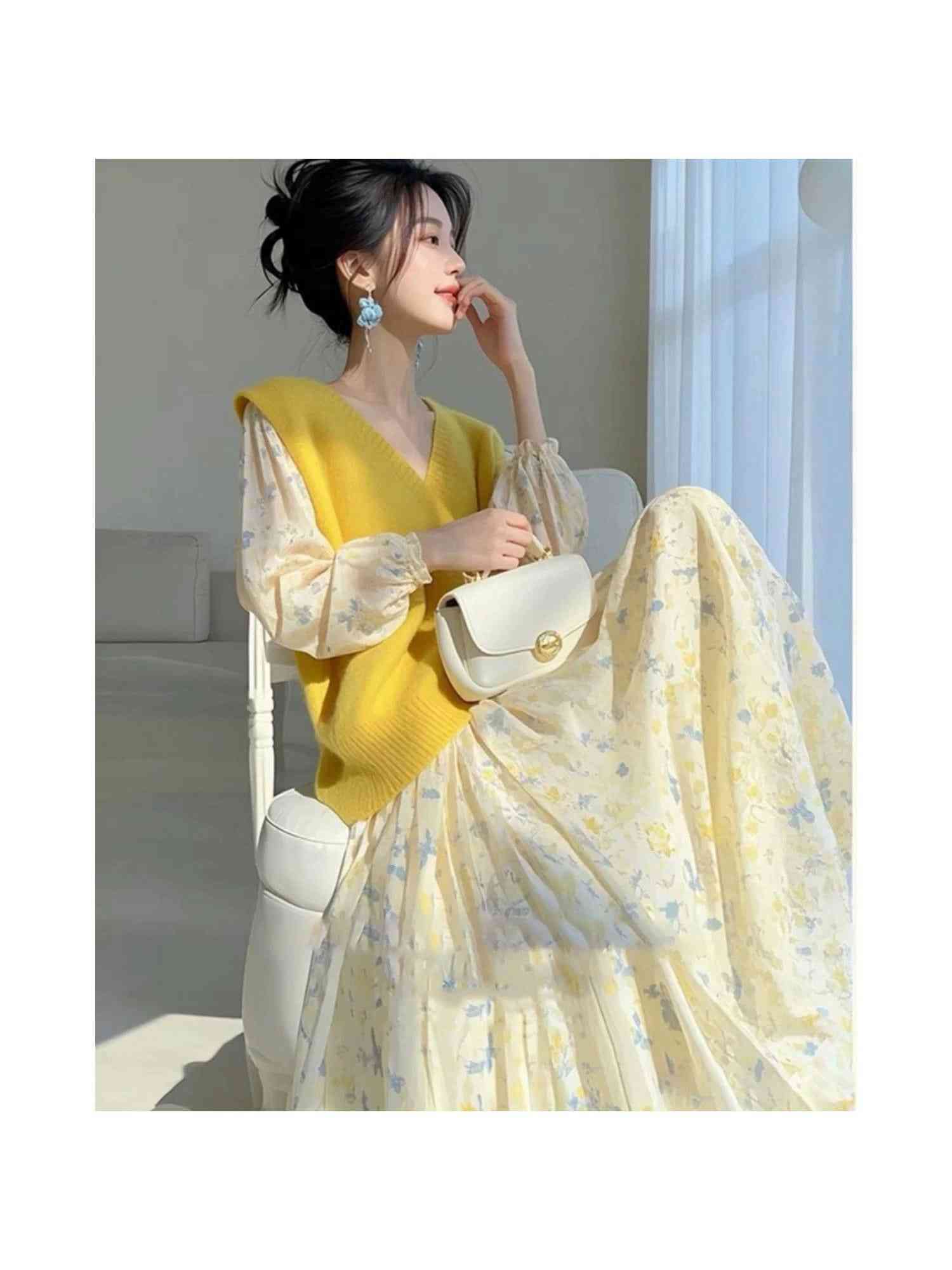 【2点セット】 ワンピース セットアップ 花柄 チュニック ロングワンピース ニットベスト Vネック ベスト レディース 長袖 総柄 Ａライン フレア 膝下丈 マキシ丈 ミモレ丈 重ね着 レイヤード 体型カバー ゆったり 大人可愛い カジュアル オフィス 通勤 春 秋 冬 黄色