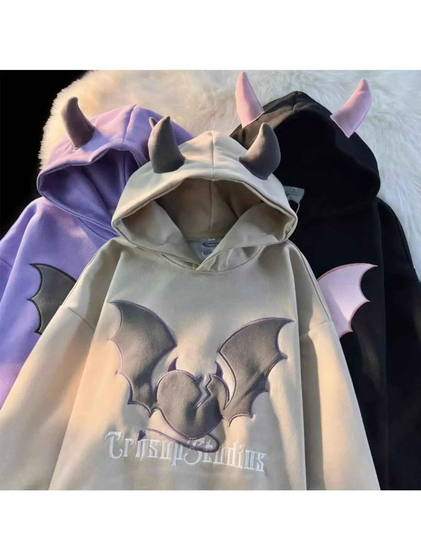 【デビル角付き】 パーカー レディース 悪魔 蝙蝠 羽 刺繍 フーディー スウェット トレーナー ビッグシルエット オーバーサイズ ゆったり 体型カバー 二の腕カバー 着痩せ 地雷系 病みかわいい 原宿系 サブカル ストリート 韓国 ファッション Y2K パンク ゴシック 春