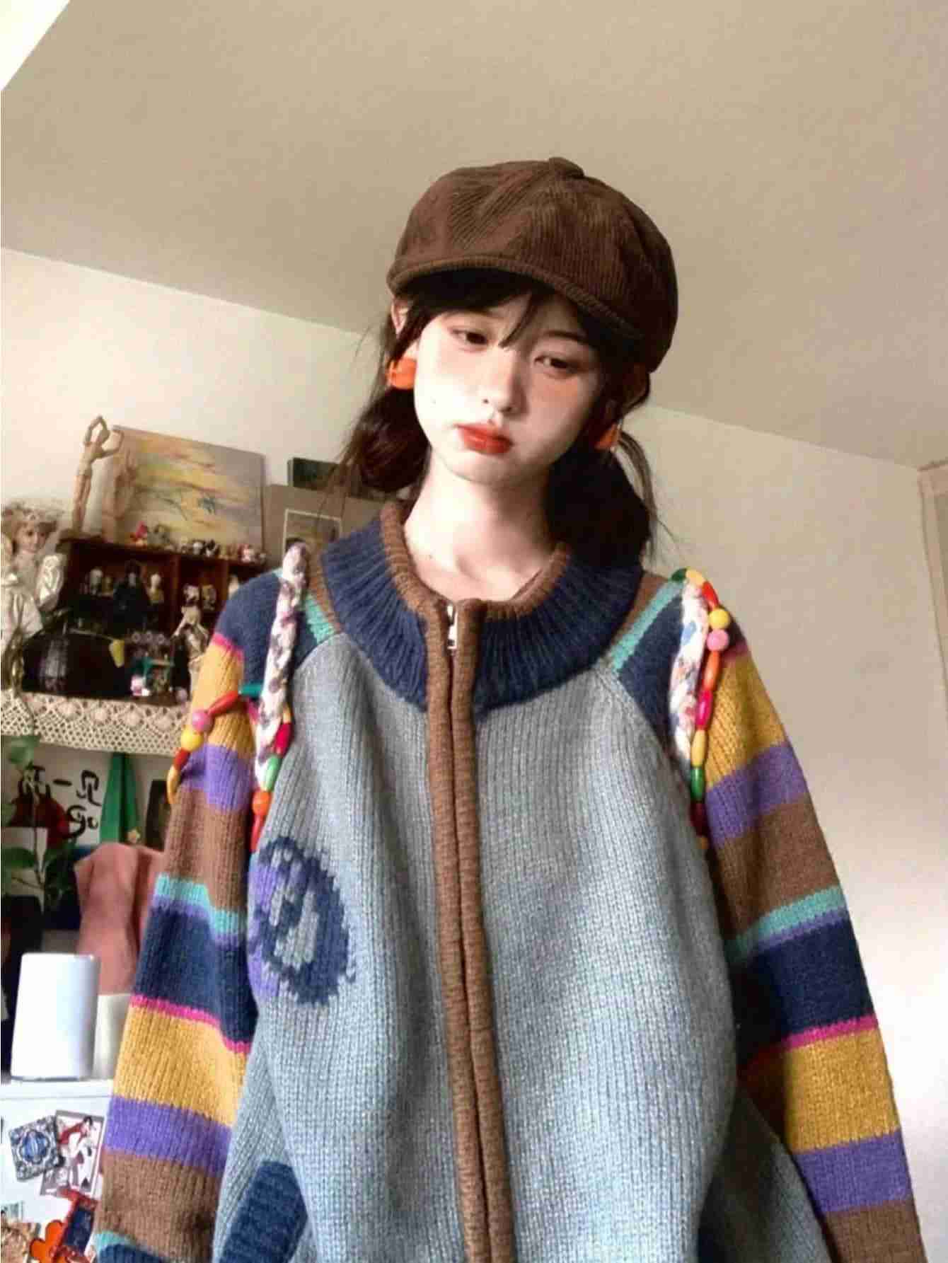 撞色彩虹条?毛衣外套女秋新款?松遮肉拉????衫