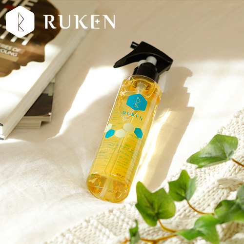 RUKEN ヘアスタイリング 150ml ヘアスプレー ヘアミスト ノンシリコン つや出し カール ヘアケア 整髪料 ミスト 髪 オーガニック 切れ毛 カンゾウ プレゼント コラーゲン ダメージケア