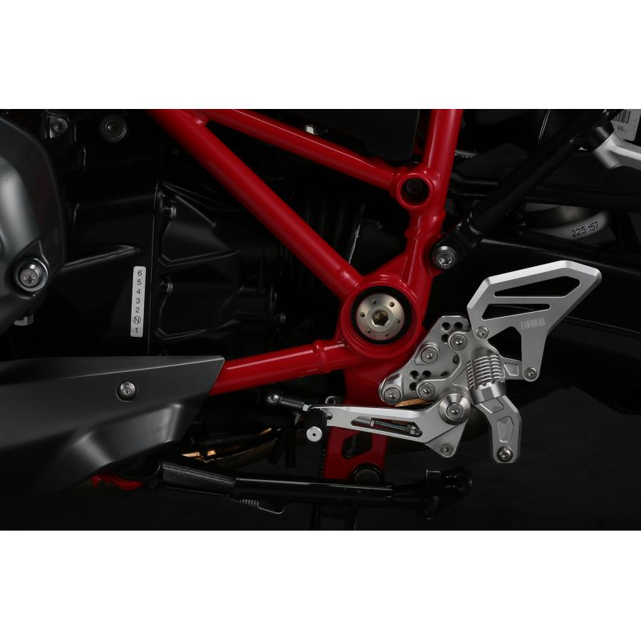 AELLA(アエラ) ライディングステップキット ホワイト R1200R/RS 15-(固定ステップ) AE-10087-WT 55,374円