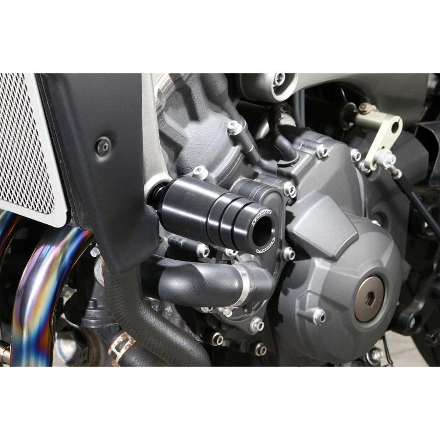STRIKER(ストライカー) ガードスライダーアッパー ALL ブラック MT-09/TRACER/XSR900｜バイクパーツ・用品　ラバーマーク