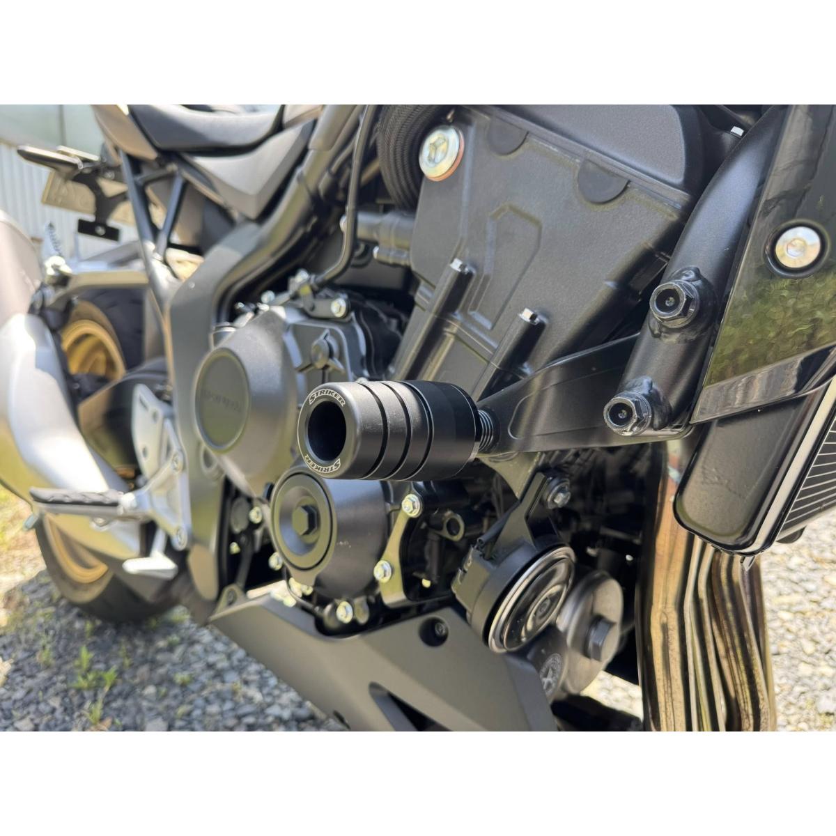 ストライカー ガードスライダー オールブラック CB1000HORNET/SP SS-GS171B-F1