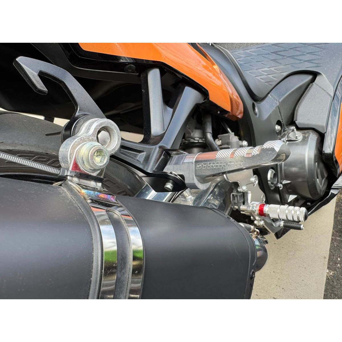 ストライカー STC オリジナルタンデムバーセット シルバー スズキType-2 HAYABUSA SS-TB1S2S