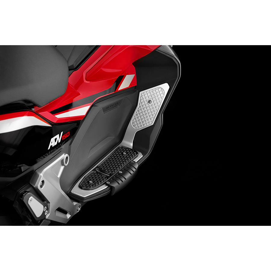 BIKERS (バイカーズ) フロアパネル フロアボード シルバー/ブラック ADV150 H0718-SLV-BLK|バイクパーツ・用品 ラバーマーク