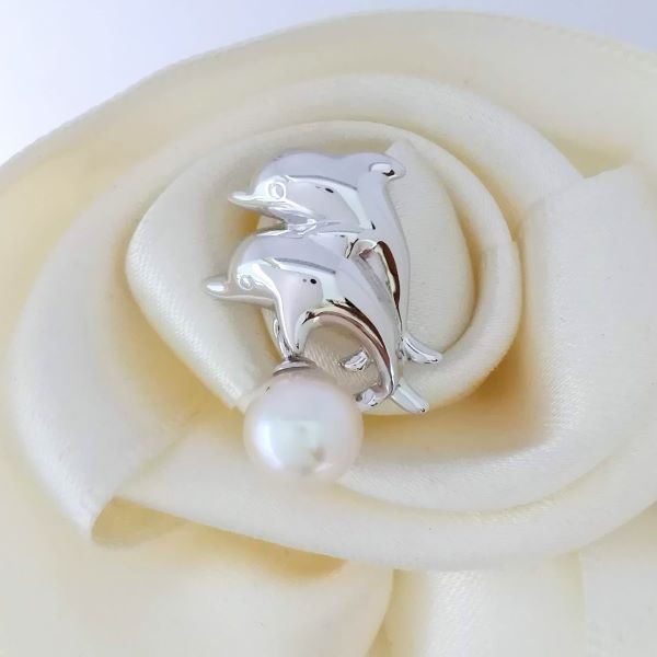 楽天市場】ドルフィン イルカ ブローチ パール 真珠 ピンブローチ