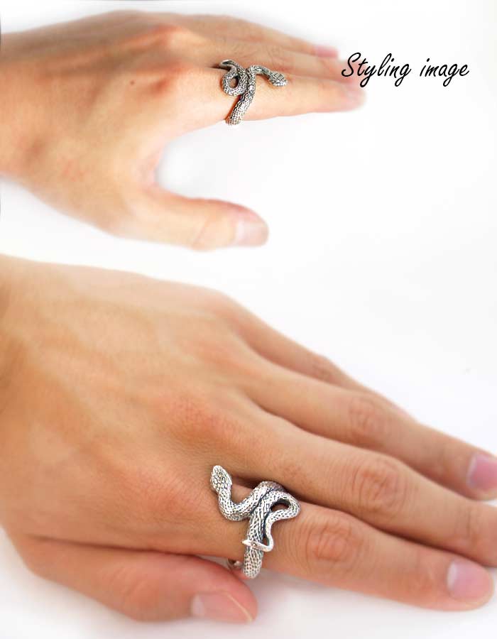 安い購入返品ok リング メンズ 正規販売認定店 指輪 ネックレス シルバーリング 斜めがけ シルバー925 Crazy クレイジーピッグ 財布 Pig ブームスラング スネーク リング 正規品 指輪 メンズリング レディースリング おしゃれ かっこいい 人気 ブランド Jas