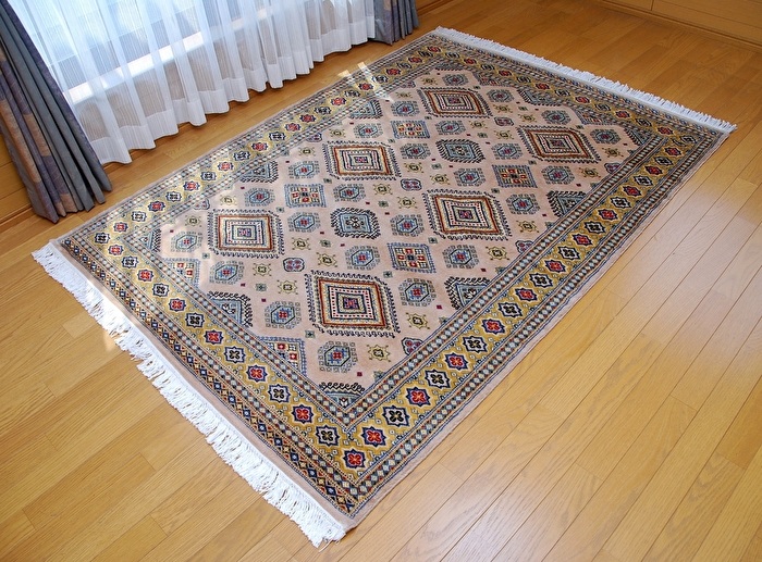◇制限事項品◇ 言い慣わしの珠玉 生まれながら絨毛100％ 142×193糎 西パキスタン手織り 西パキスタン段通 イランベージュ ラグカーペット 約142×193 カーペット・マット・畳-玄関マット