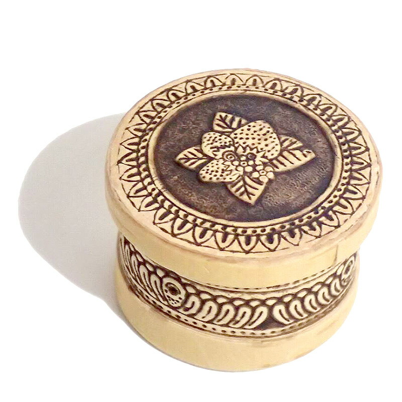 ロシア雑貨☆ベレスタ 白樺収納box ラウンド型 ガマズミ マトリョーシカ ロシア雑貨☆ベレスタ 白樺収納box ラウンド型 ガマズミ マトリョーシカ