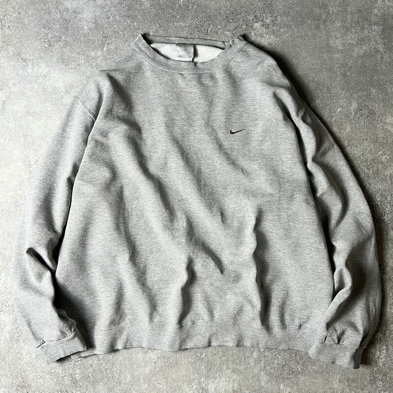 NIKE 染み込みスウェット 前V センターロゴ 霜降りグレー ナイキ 古着 楽天市場】00s NIKE TEAM センター スウォッシュ カレッジ ロゴ