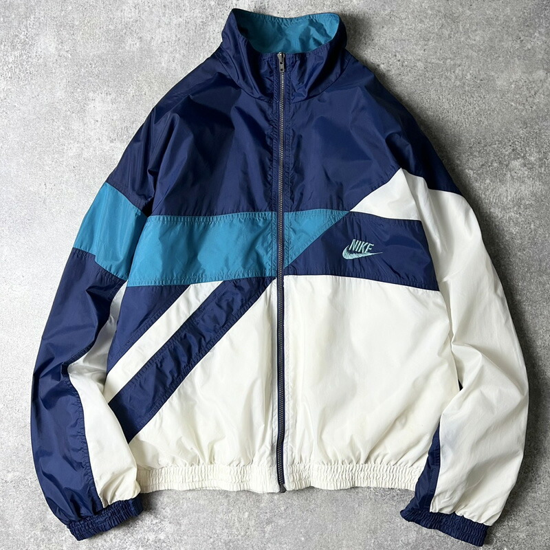 NIKE★90s★XXL★ビッグシルエット ナイロンジャケット 肩スウォッシュ青 NIKE☆90s☆XXL☆ビッグシルエット ナイロンジャケット 肩ス