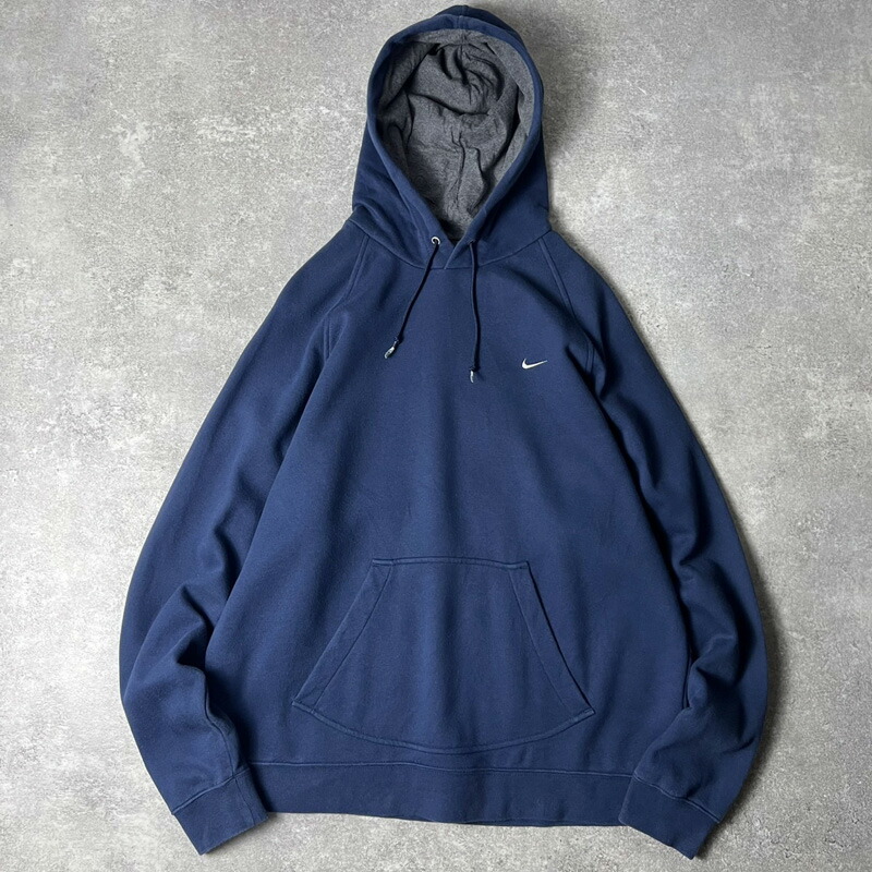 00s NIKE スモール スウォッシュ ロゴタイプ刺しゅう 流汗 ボンネット パーカー XL / 00年月日 ナイキ スウッシュ 紺 調教師 米国海軍 【中古】 古着 亜米利加古着 USED ユーズド 中古 VINTAGE US古着 アメカジ