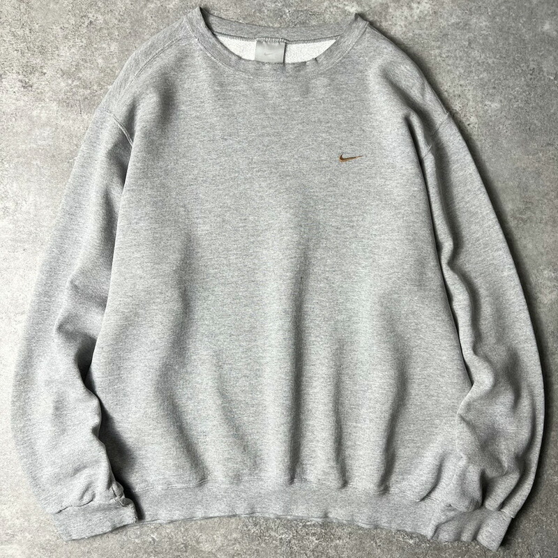 NIKE 染み込みスウェット 前V センターロゴ 霜降りグレー ナイキ 古着 楽天市場】00s NIKE TEAM センター スウォッシュ カレッジ ロゴ