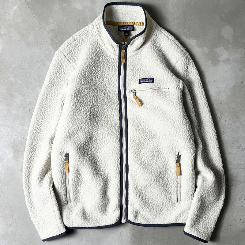 20年製 Patagonia フルジップ レトロ パイル フリース ジャケット M / パタゴニア ハイネック ボア ナチュラル もこもこ レディース 【中古】 古着 アメリカ古着 USED ユーズド 中古 VINTAGE US古着 アメカジ|US古着 RUMRAGE 店