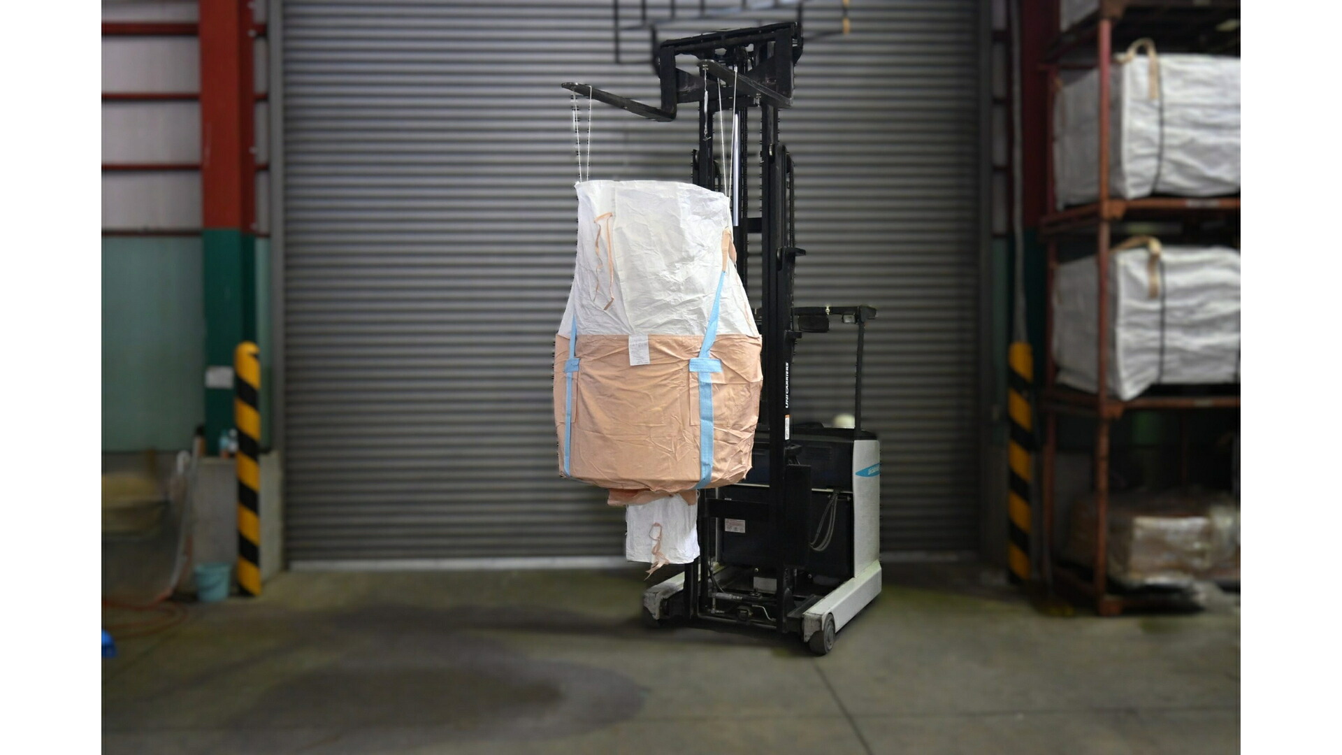 平成 丸型フレコンバッグ 小型(500L~1,000L未満) 1100φ&times;850H ラミネーション無 内袋無し 排出口あり ベルト HS-005R-L-W 620225 コンテナバッグ 10袋｜資材・印刷のルネ 店