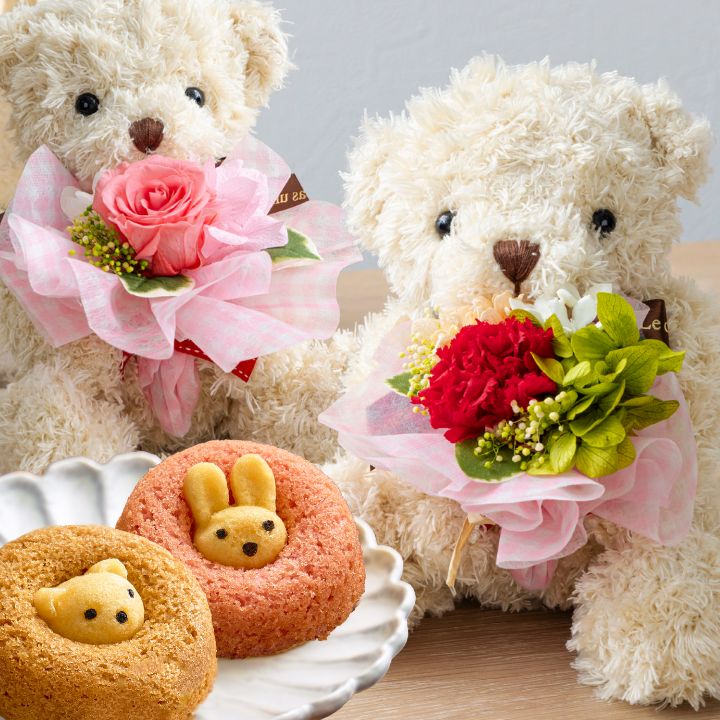 母の日 花 プリザーブドフラワー くま 花束 ぬいぐるみ プレゼント 【カリヌゥス スイーツセット】 かわいい 誕生日プレゼント 母親 女友達 妻 両親 誕生日ギフト お祝い 20代 女性 出産 退職 送別会 卒業 記念日 周年記念 結婚記念 お菓子
