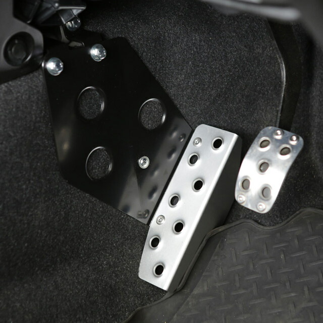 アピオ製 Mtドライバーズフットレスト Jb64 Jb74 Mt車 4wd Suv専門店ワイルドグース Font 車用品 ジムニーマニュアル車用 Font Jb74用 Style Font Size 12px ジムニーパーツ 内装パーツ パーツ ジムニーjb64 ペダル